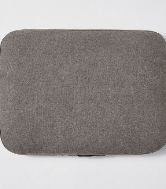 Patch & Socks Pacha Outdoor Pet Bed - Medium