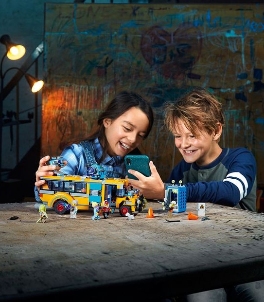 LEGO&reg; Hidden Side&trade; Paranormal Intercept Bus 3000 70423