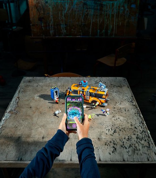 LEGO&reg; Hidden Side&trade; Paranormal Intercept Bus 3000 70423