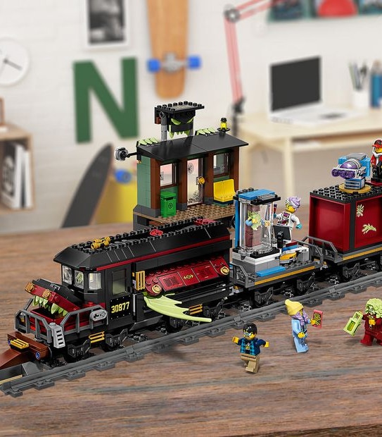 LEGO&reg; Hidden Side&trade; Ghost Train Express 70424