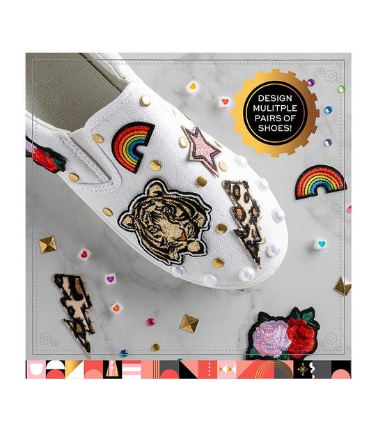 FAO Schwarz Fashion Designer DIY Sneaker Set