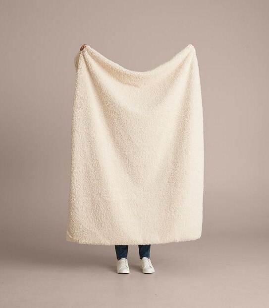 Noelle Boucle Throw