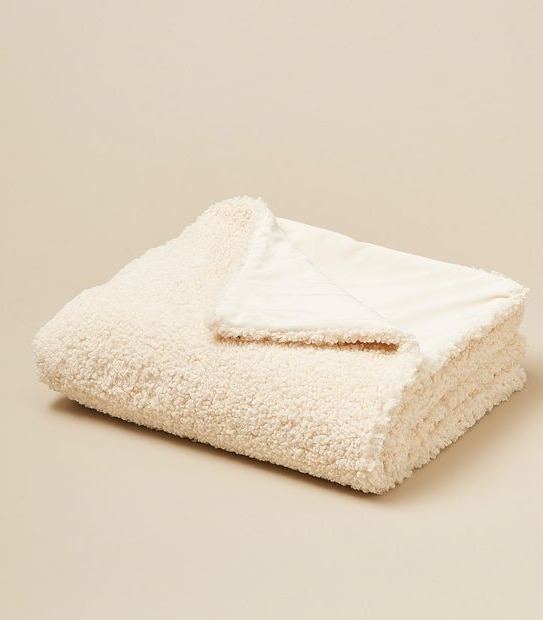 Noelle Boucle Throw