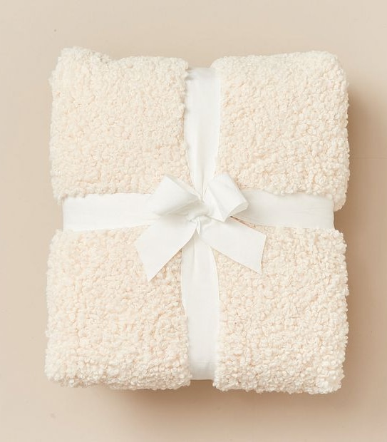 Noelle Boucle Throw