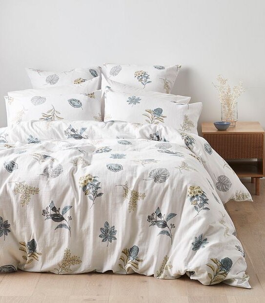Mina Textured Print Quilt Cover Set - Super King Bed