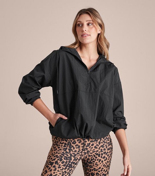Active 1/4 Zip Spray Jacket