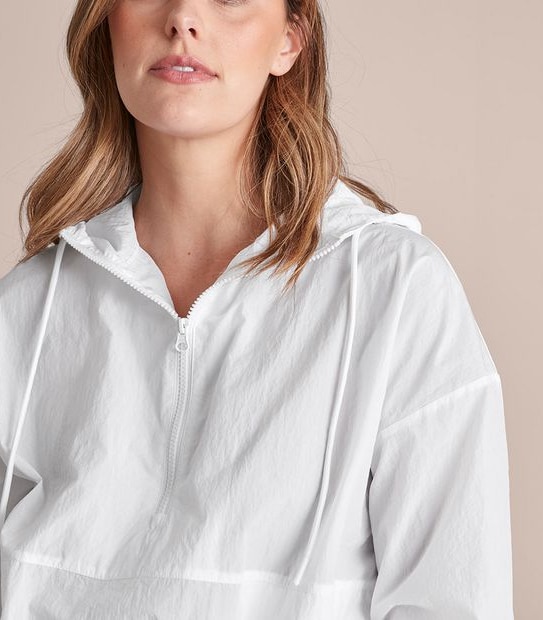 Active 1/4 Zip Spray Jacket