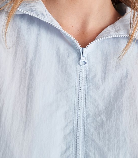 Active 1/4 Zip Spray Jacket