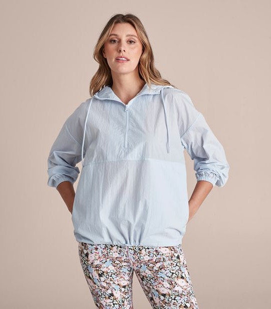 Active 1/4 Zip Spray Jacket