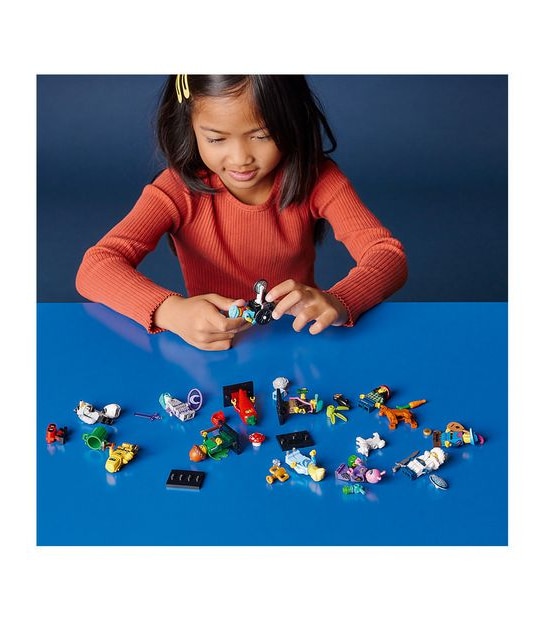 LEGO&reg; Minifigures Series 22 71032 - Assorted*
