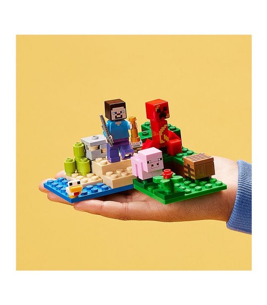 LEGO&reg; Minecraft&trade; The Creeper&trade; Ambush 21177