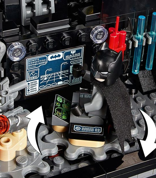LEGO&reg; DC Comics Super Heroes Mobile Bat Base 76160