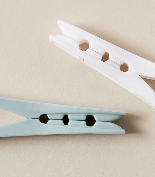 48 Pack Plastic Pegs