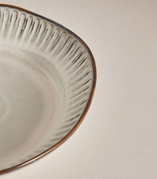 Easton Ribbed Organic Edge Pasta Bowl