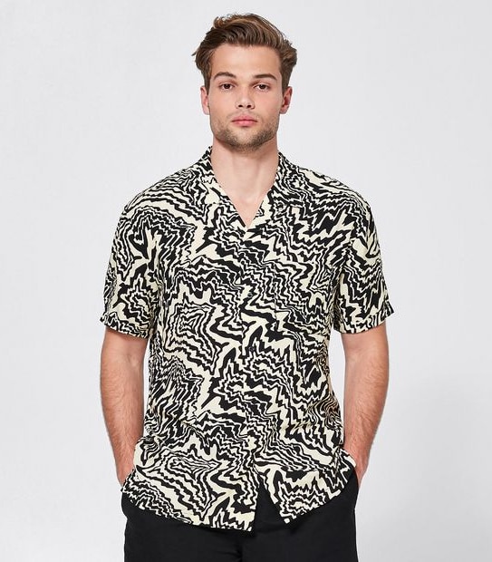 Piping Hot Resort Shirt