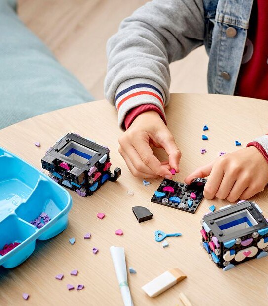 LEGO&reg; DOTS Secret Holder 41924