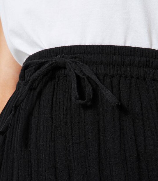 Lily Loves Textured Tiered Mini Skirt