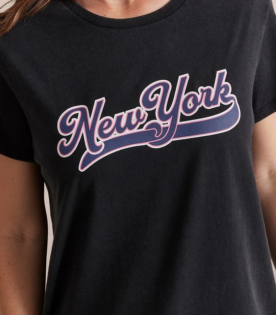 Lily Loves Relaxed Graphic T-Shirt