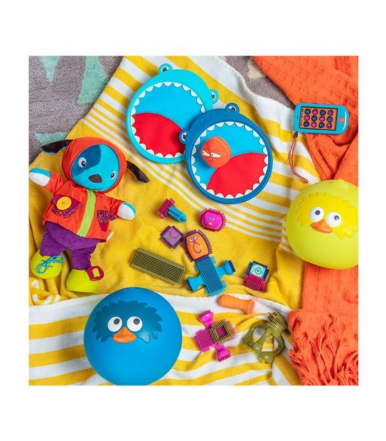 B. toys - Critter Catchers – Finley the Shark Toss & Catch Set