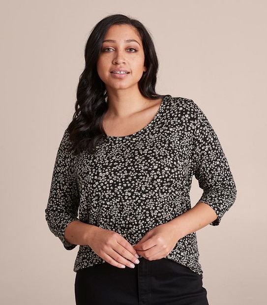 Curve 3/4 Sleeve T-Shirt