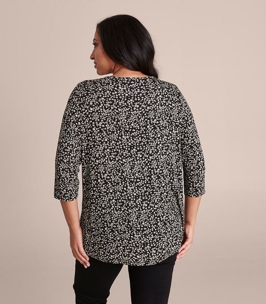 Curve 3/4 Sleeve T-Shirt