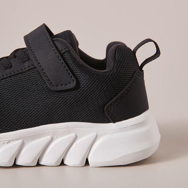 Target kids runners hot sale
