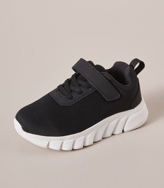 B JNR BLACK/WHITE TARGET RUNNER  SIZE 6-12
