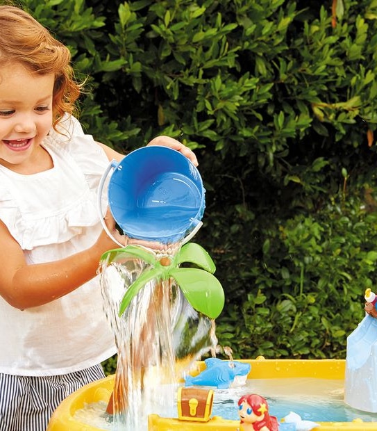 Little Tikes Island Wavemaker Water Table