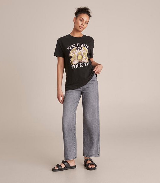 Queen Crew Neck Boxy T-Shirt