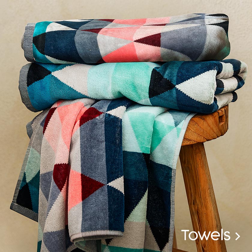 Homewares Lighting, Bedding & Décor