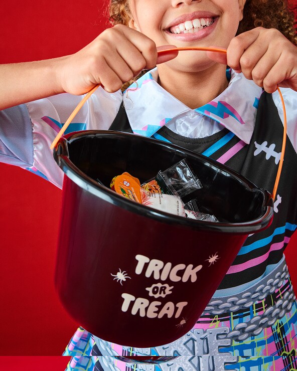 290925-Halloween-confectionary-1.png
