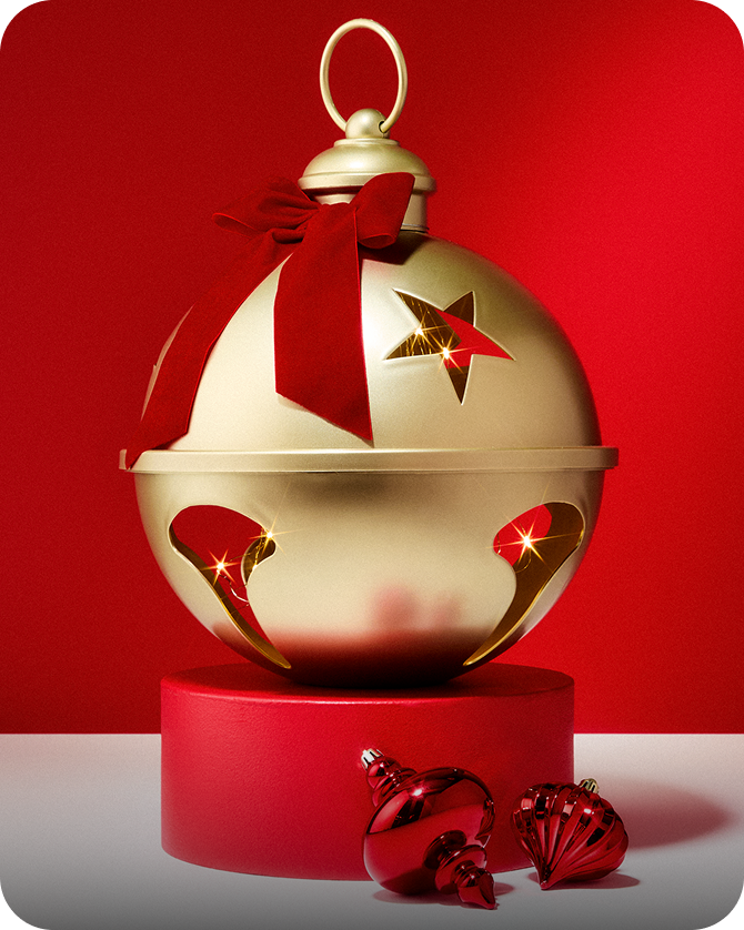 Shop Christmas décor