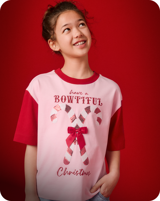 Shop Christmas outfits 