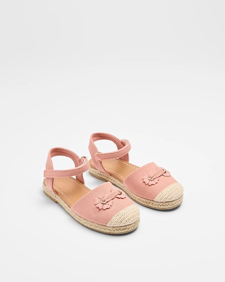 040925-K-HP-shoes.png