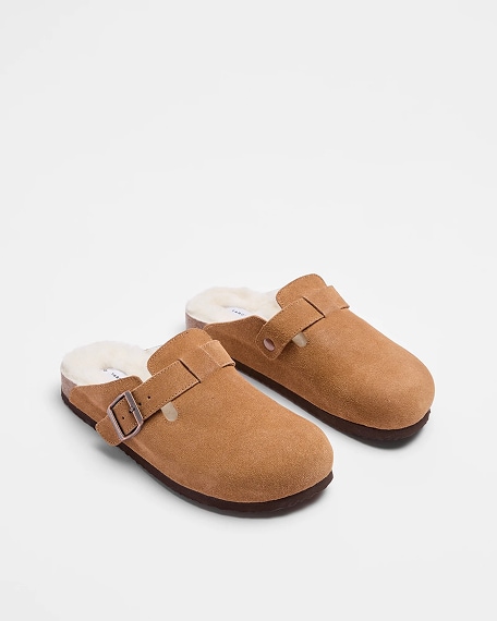 190625-W-shoes.jpg