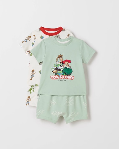 310826-Famous-For-Pillar-B-NewSeason-Sleepwear.jpg