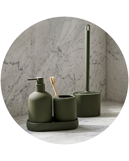 Bath accessory sets