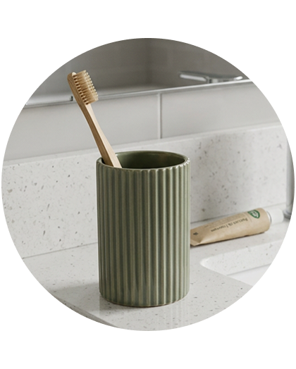 Toothbrush holders & tumblers